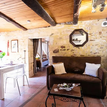 Apartmán Votre Nid Douillet, Au Coeur Du Village Medieval De *