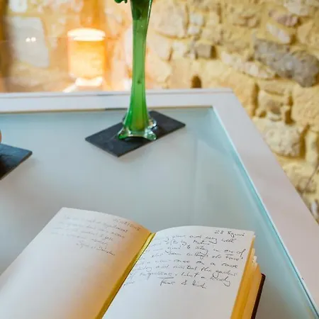Au Coeur De Beynac, Authentique Et Confortable *